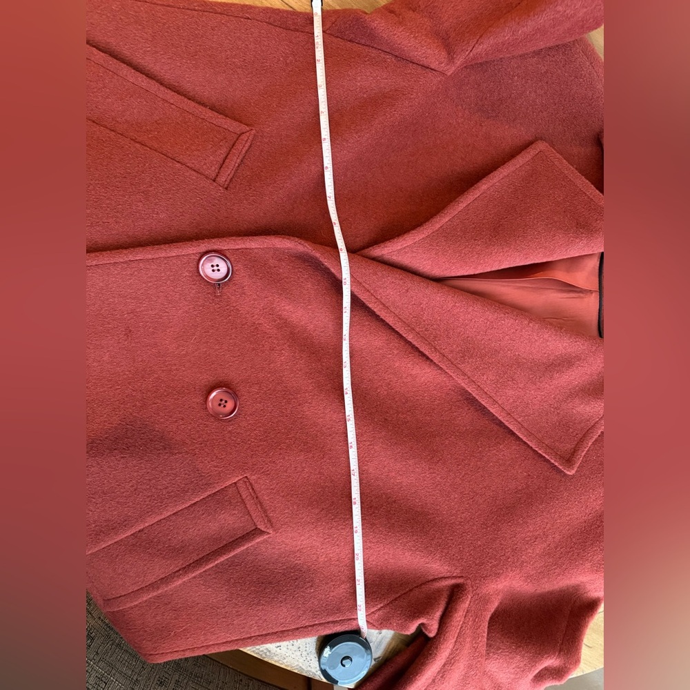 Helene Berman Women’s Wool coat. M. Maroon/Red rich color. Excellent condition. - Picture 8 of 8